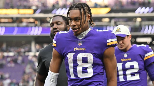 Minnesota Vikings WR Justin Jefferson walks off field after win over New York Jets
